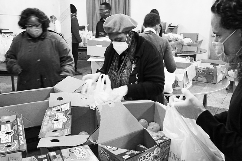 Feeding the Needy : Homeless : Street Life : New York : Personal Photo Projects :  Richard Moore Photography : Photographer : 